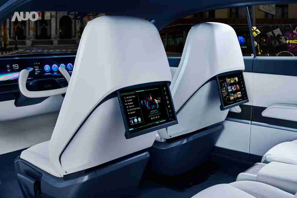 尊时凯龙将于CES 展示全新Smart Cockpit 2024，，，，可紧密串连使用者多元需求，，，并革新座舱内部的应用和设计，，，带来身历其境且引人入胜的视觉飨宴，，，满足驾乘人员的全方位体验