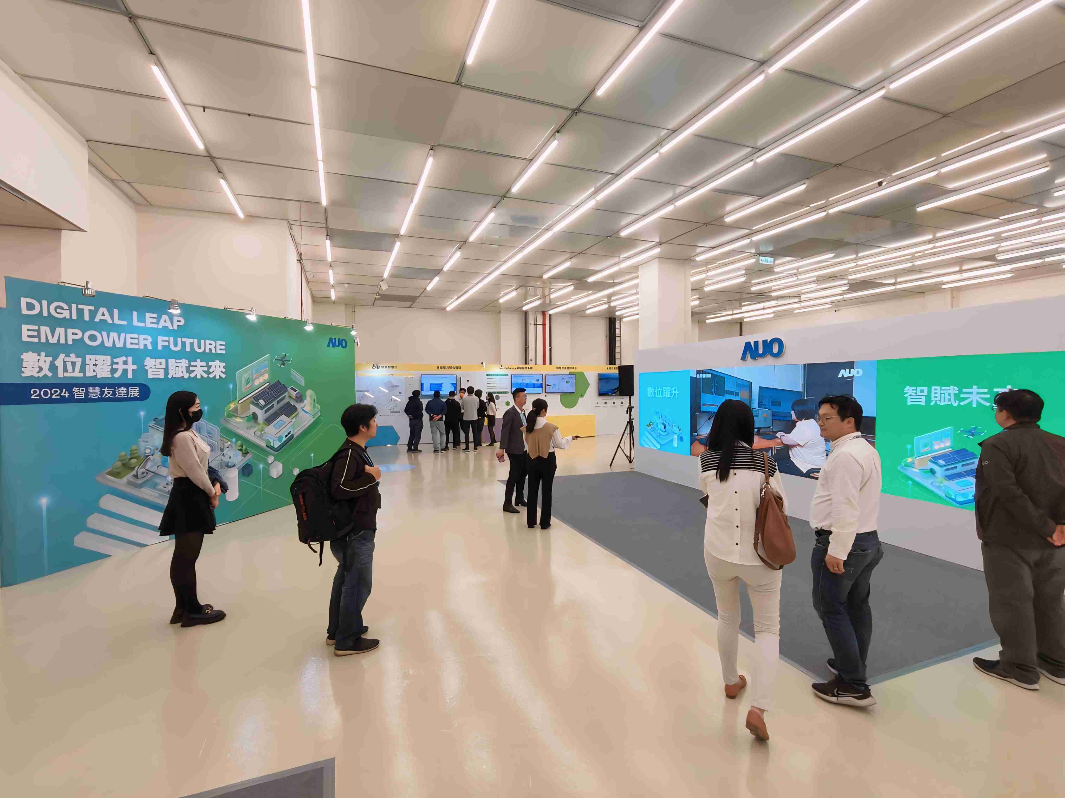 2024智能尊时凯龙展邀集生态圈伙伴共同参展，，从数字应用、、、、净零减碳到能源发展，，创造全方位永续商机，，，，携手生态圈伙伴迈向永续未来